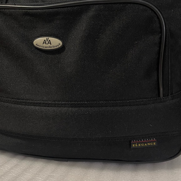 Black American Airlines Elegance Collection Travel Tote Bag - Picture 13 of 16